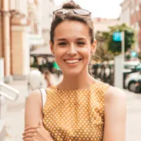 Нина Денева